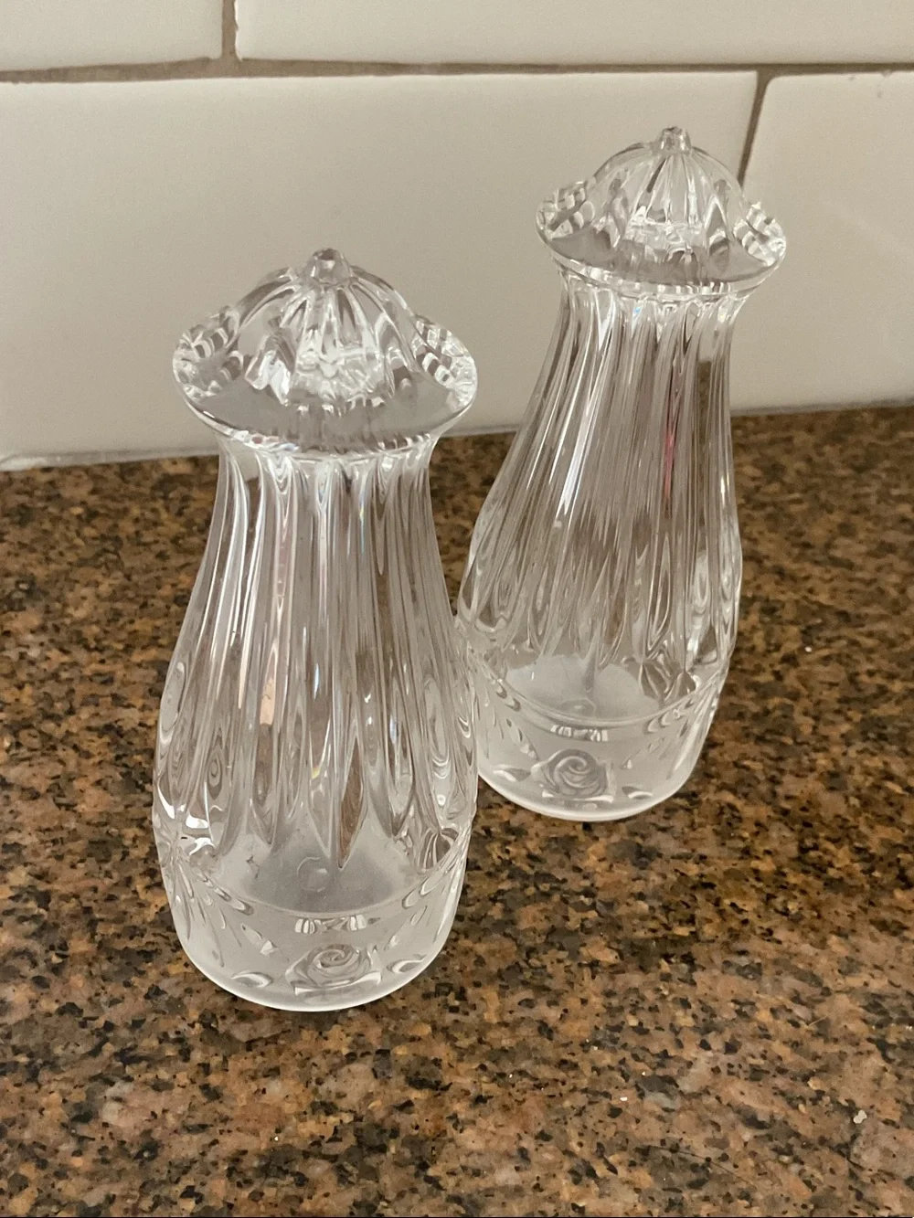Vintage Oneida Crystal Southern Garden Salt and Pepper Shaker Set